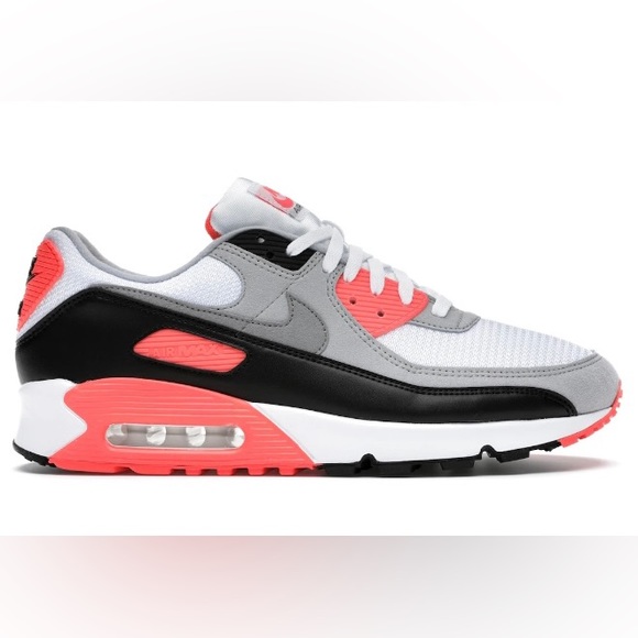 Deadstock. Nike Air Max 90 inferred. Size 8.5